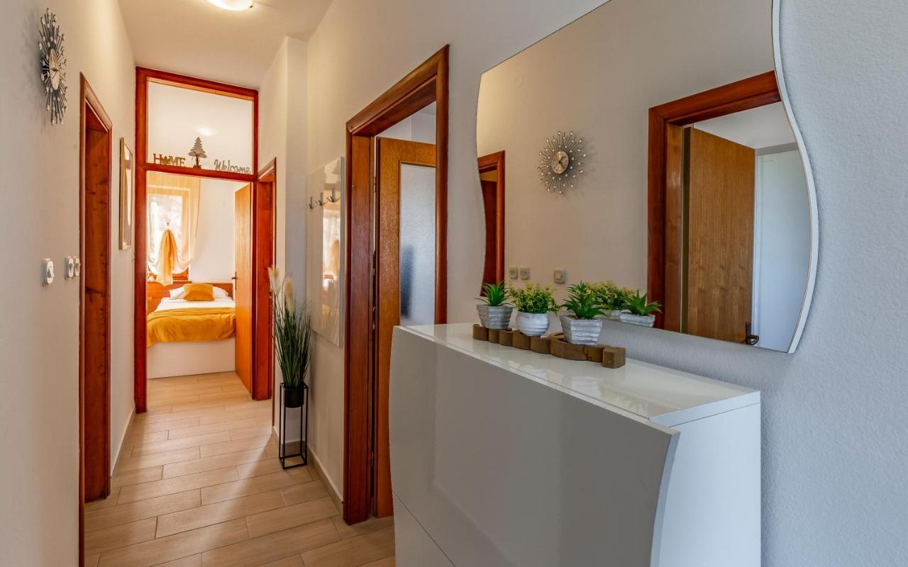 Sweet House With Free Parking Villa Pula Exteriör bild